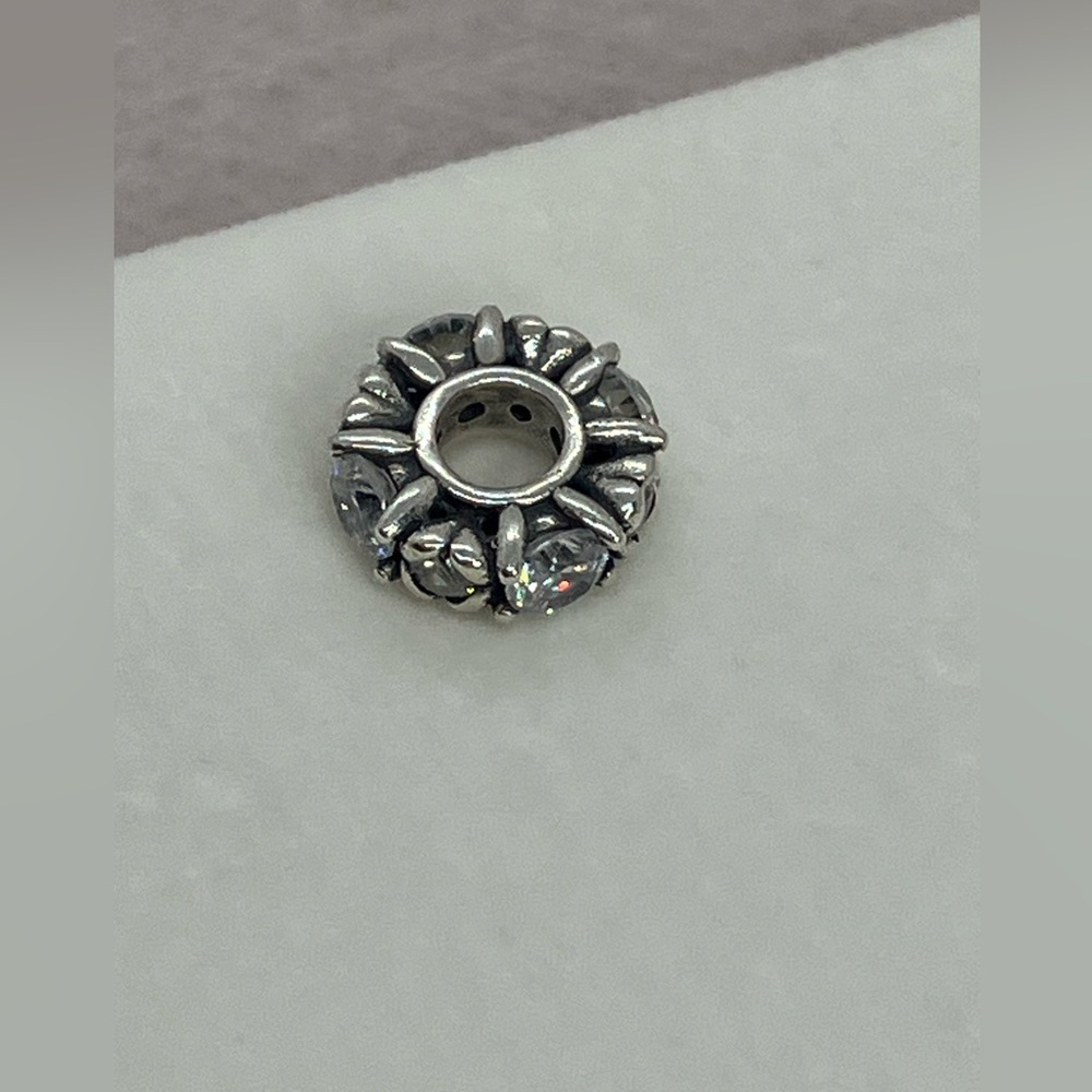 925 Sterling Silver & Clear Cz Tulip / Heart & Claw Setting Spacer Charm - Picture 4 of 11